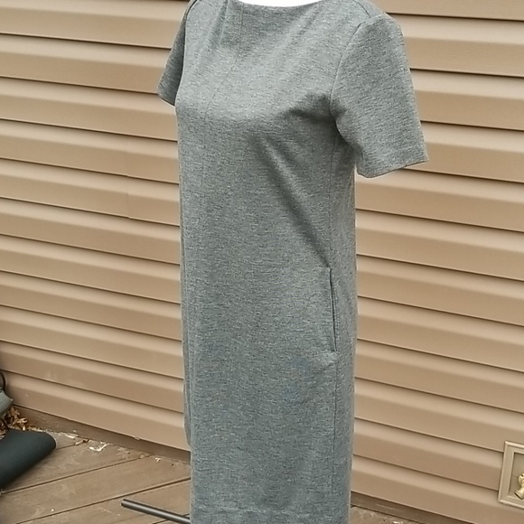 UNIQLO DRESS - Picture 3 of 8